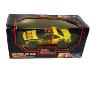 1991 Racing Champions #72 Ken Bouchard 1:43 Scale Diecast Collectable Car